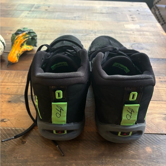 Jason Tatum Nike basketball shoes - Picture 3 of 7